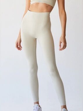 SETActive High Rise Ribbed Seamless Athletic Leggings Beige/Cream Sz L Stretch